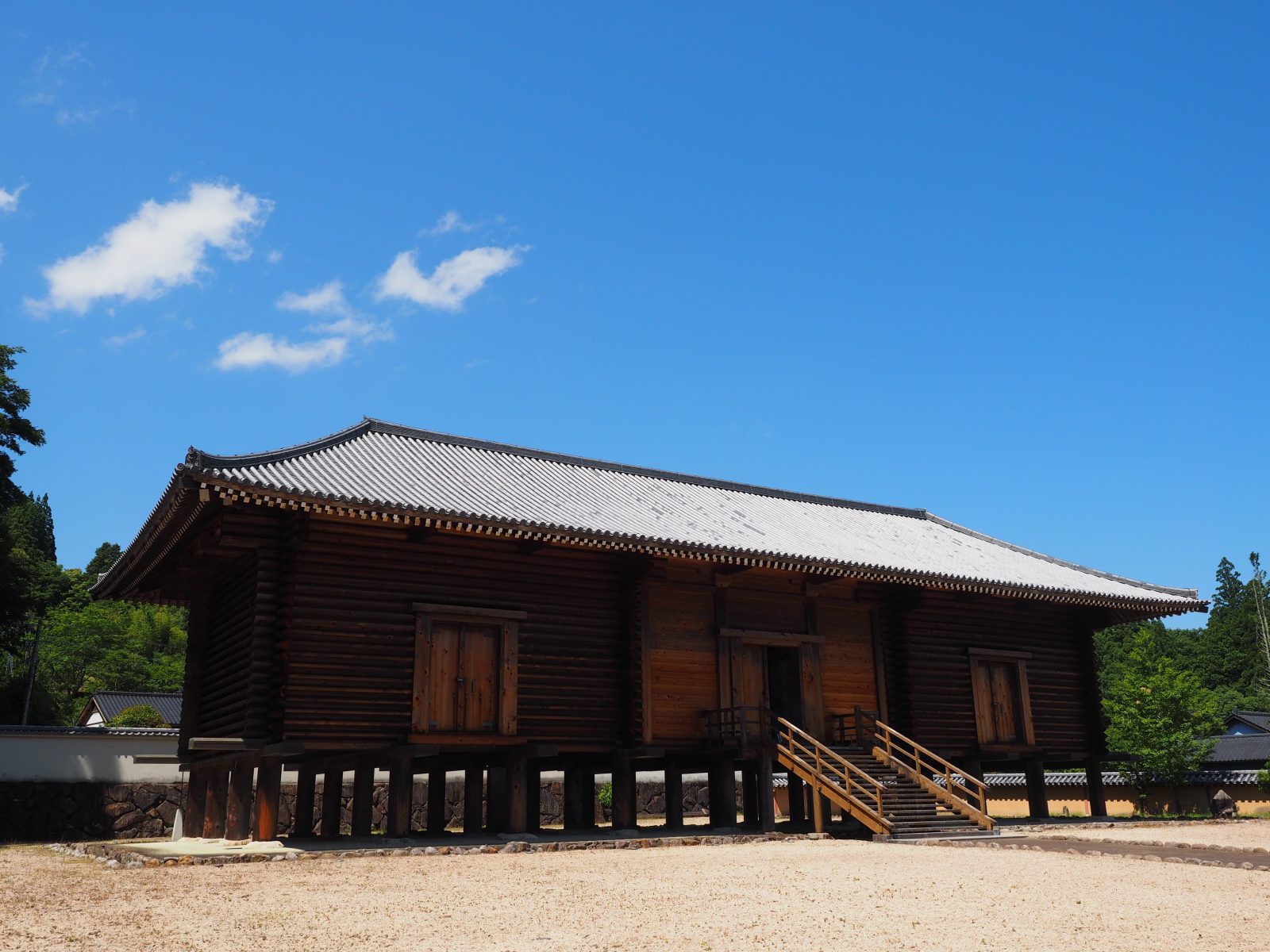 西の正倉院